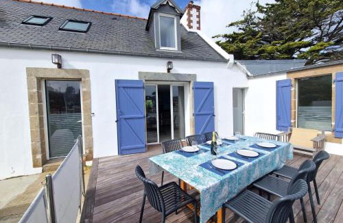 Plougasnou House | House in Terenez with Stunning Harbour Views
