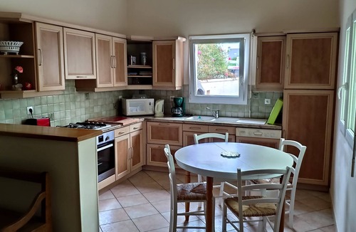 Plougrescant House | House just a stone's throw from the beach