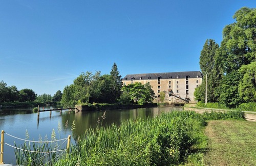 Cheffes House | House just a stone's throw from the river