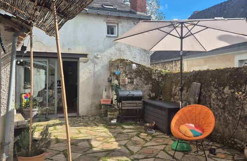Cheffes House | House just a stone's throw from the river