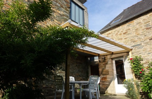 Lannion House | House Lannion, quiet, enclosed garden, near sea.