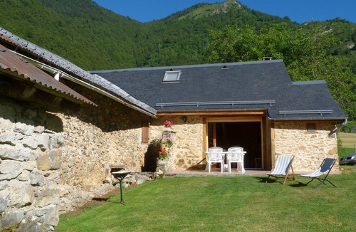 Laruns Cottage | House located in Laruns in the small hamlet of Goust