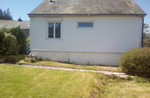 Plelo House | house near shops, small echo of the pond Mode 5 ha 15 minutes from the sea, hiking