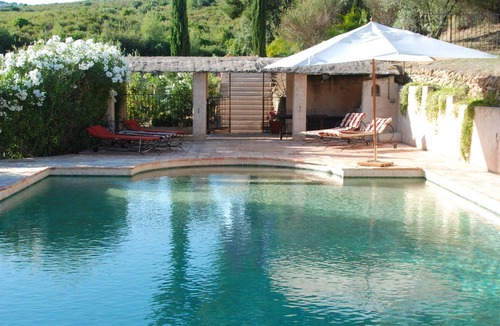 Le Castellet Villa | House of character for 1-13 people