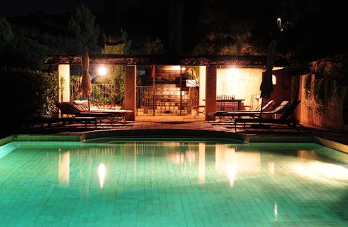Le Castellet Villa | House of character for 1-13 people