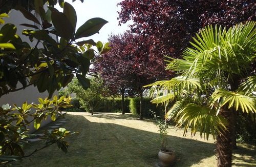 La Richardais House | House on the heights of Dinard, 900 m from the beach in a quiet subdivision.