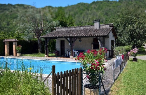 Luzech House | House on the Lot with swimming pool