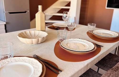 Ambares-et-Lagrave House | House Sienna - Near Bordeaux