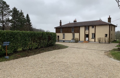 Vendeuvre-sur-Barse House | House: the big deer