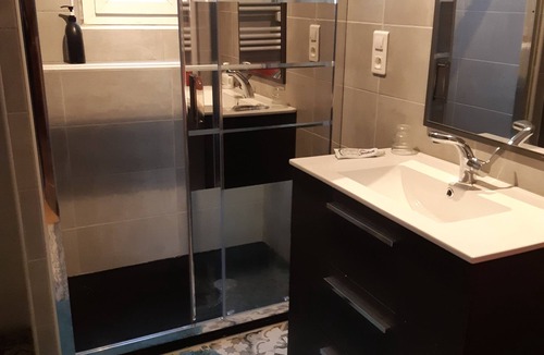 Troyes House | house to share 15 minute walk from downtown Troyes.