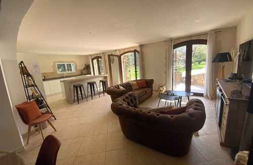 Ampus House | HOUSE TYPE MAS PROVENCAL, 15 PEOPLE