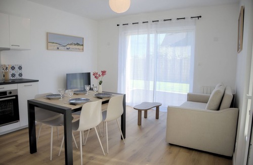 Lannion House | House- Walled garden-Beg bequeath-Beach and GR34