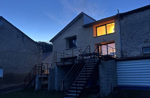 Villouxel House | House with a terrace and a view of nature near Neufchâteau