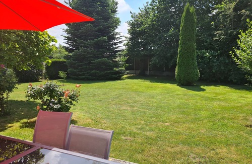 Pleurtuit House | House with enclosed garden-5 km from the beach