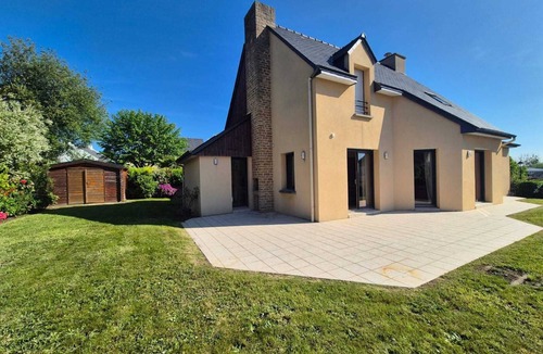 Miniac-Morvan House | House with garden and parking in Miniac-Morvan