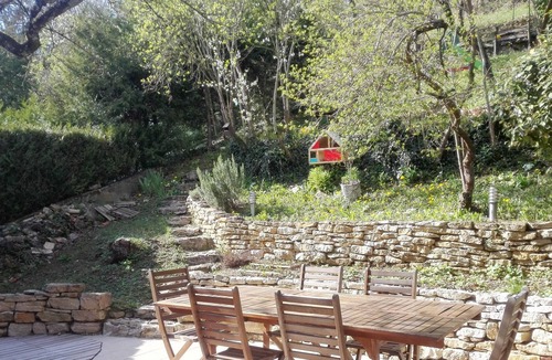 Plateau de Haye House | House with peaceful garden