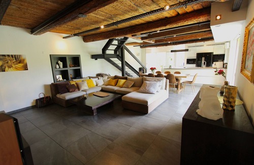 Cuers House | House with swimming pool and garden 4 bedrooms 8 pers. large living room 2 bathrooms