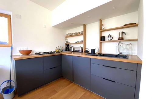 Perros-Guirec House | House with WIFI, garden, 900m from the beach of Trestraou in PERROS-GUIREC