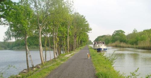 Niderviller Boat Rental | Houseboats at Niderviller Marina by Kuhnle-Tours