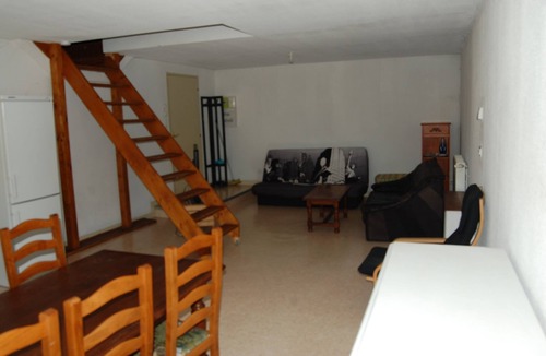 Laneuveville-devant-Nancy Apartment | housing on two levels