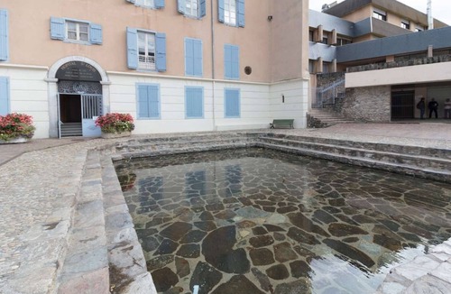 Ax-les-Thermes Apartment | ☆hyper center☆La Marmotte ☆ small T2 cabin☆entrée24h/24☆près ski/cure ≈ wifi☆