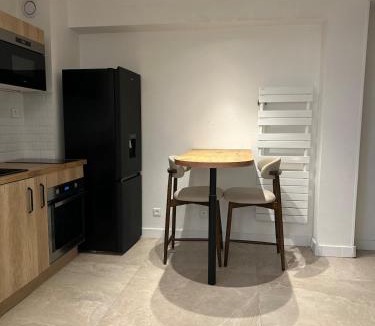 Hincmar Apartment | Hyper centre ville de Reims avec parking