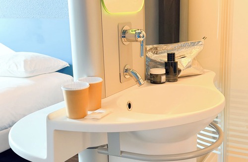 Route d'Arles Hotel | ibis budget Nimes Centre Gare
