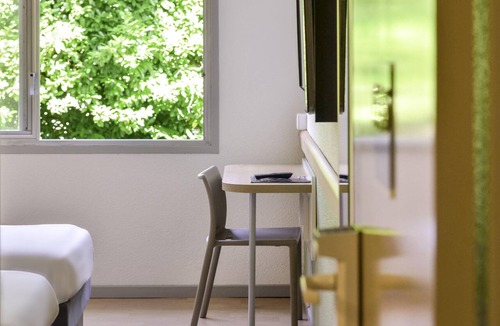 Lescar Hotel | ibis budget Pau Lescar
