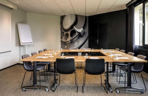 Chalons-en-Champagne Hotel | ibis Chalons en Champagne