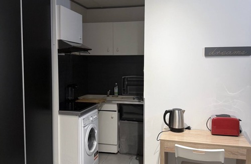 Mont Duplan Apartment | Ideally located apartment, Nîmes center, renovated