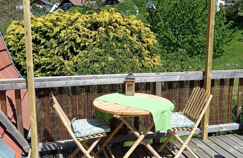 Oderen Apartment | In a house with garden, apartment with terrace near a lake.