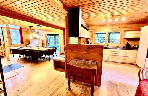 Penvenan Villa | In Port Blanc, Large and warm wooden house covered swimming pool