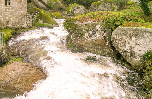Canihuel House | In the heart of Brittany, this charming stone house welcomes you in Canihuel.
