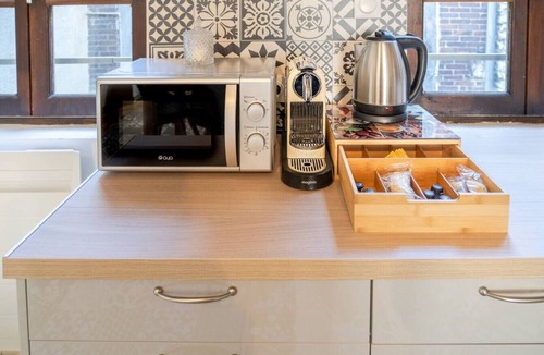Joigny Apartment | In the heart of Joigny - 9 people