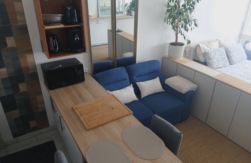 Centre Ville Apartment | In the heart of Pau, 35 m2 studio with closed parking.