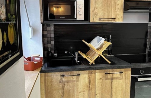 Verdun Apartment | In the heart of Verdun's historic center, comfortable apartment at the Résidence