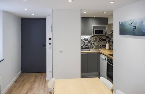 Bayonne Apartment | In this vacation apartment in a central location, the vacation becomes a pleasure.
