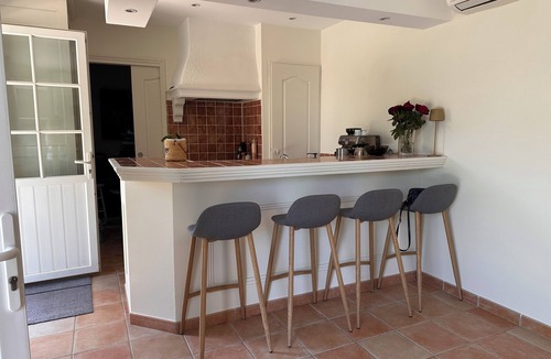 La Garde-Freinet Apartment | Independent Apartment in a Villa, 1 km from the Village
