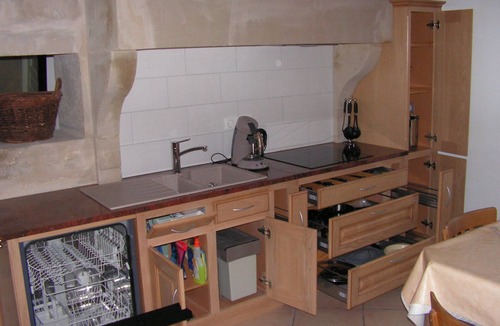 Paroisse Saint-Walburge House | INDIVIDUAL HOUSE for 11 people with disabled access.