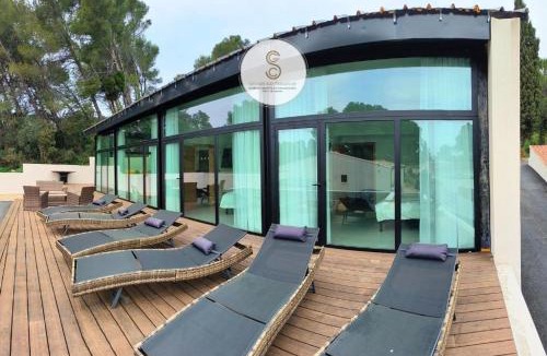 Beaucaire Villa | Industrial Luxury Nimes & Arles