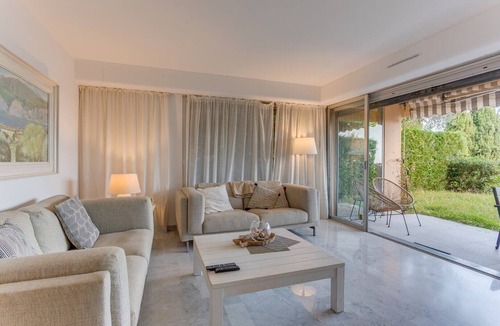 Villefranche-sur-Mer Apartment | JARDIN FIGUIERS AP4123 by RIVIERA HOLIDAY HOMES