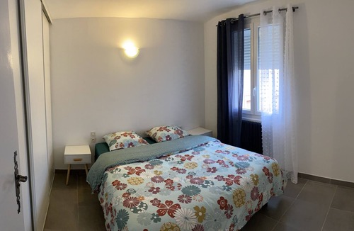 Faubourg Apartment | Joli T2 Climatis? Nimes Proche Gare et Centre Ville