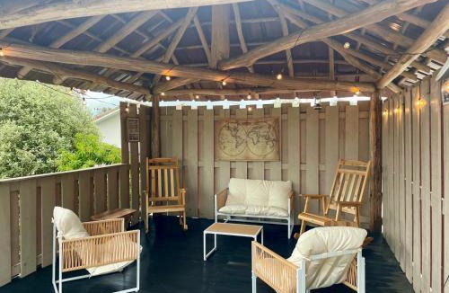 Lahontan House | Jolie maison avec très belle terrasse couverte à 10 min du centre de Salies de Bearn