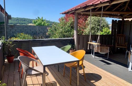 Lahontan House | Jolie maison avec très belle terrasse couverte à 10 min du centre de Salies de Bearn