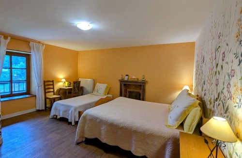 Moyenmoutier Bed & Breakfast | Jonquille Room - 3 Pers, Nature and Comfort