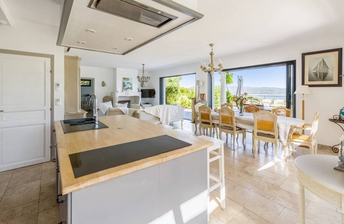Cavaliere Villa | July Special: Luxury Villa in the Gulf of Saint-Tropez with a Pool and Breathtaking Ocean Views!
