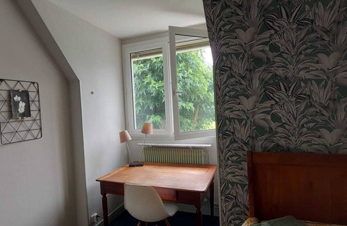 Jurancon House | Jurançon- Loue villa with pool overlooking the Pyrenees 12/14 pers.