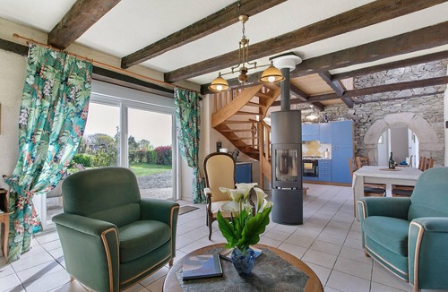 Ploezal House | Kereven Cottage – Charming Breton Longhouse