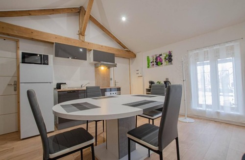 Joncreuil Apartment | Kingfisher. In the countryside between Lac du Der and lakes and the Foret d'Orient