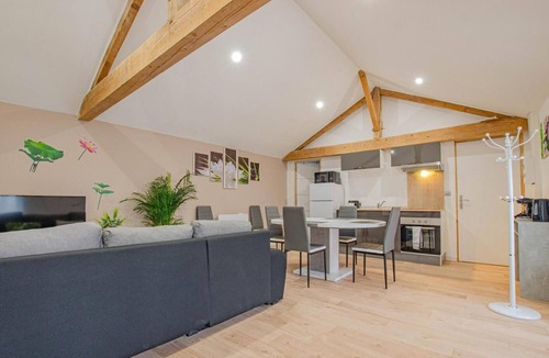 Joncreuil Apartment | Kingfisher. In the countryside between Lac du Der and lakes and the Foret d'Orient